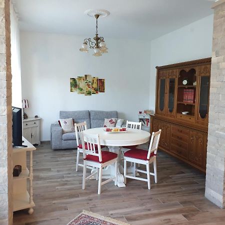 A Casa Di Clementina Apartment Raffa Bagian luar foto
