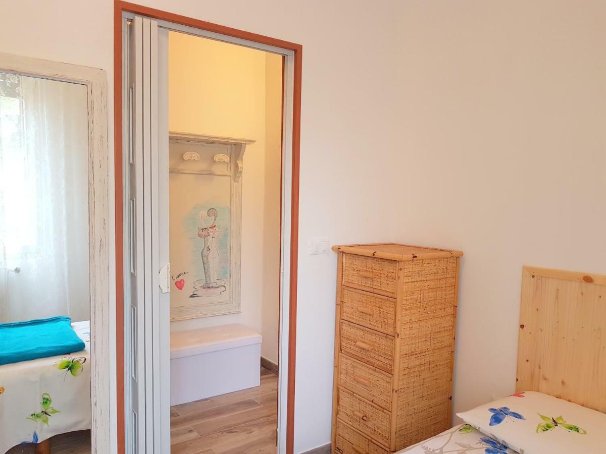 A Casa Di Clementina Apartment Raffa Bagian luar foto