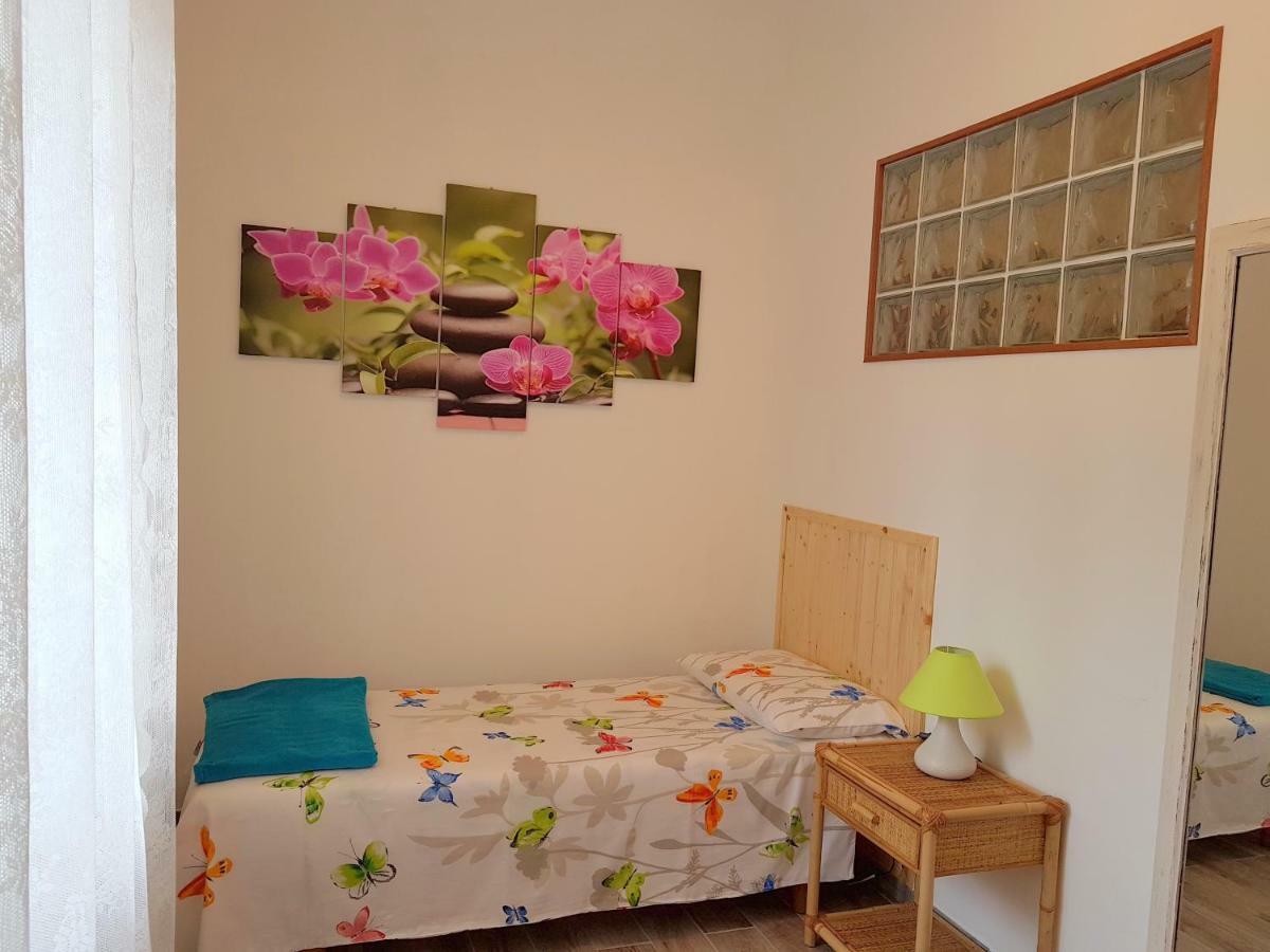 A Casa Di Clementina Apartment Raffa Bagian luar foto