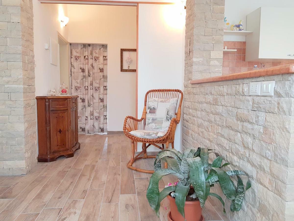 A Casa Di Clementina Apartment Raffa Bagian luar foto